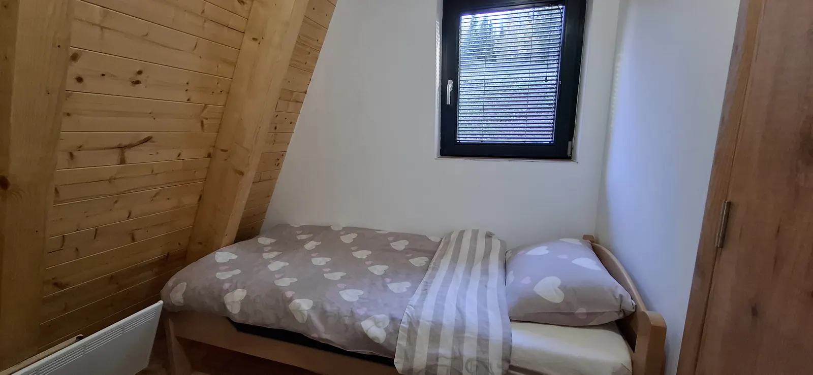 The ground-floor bedroom.